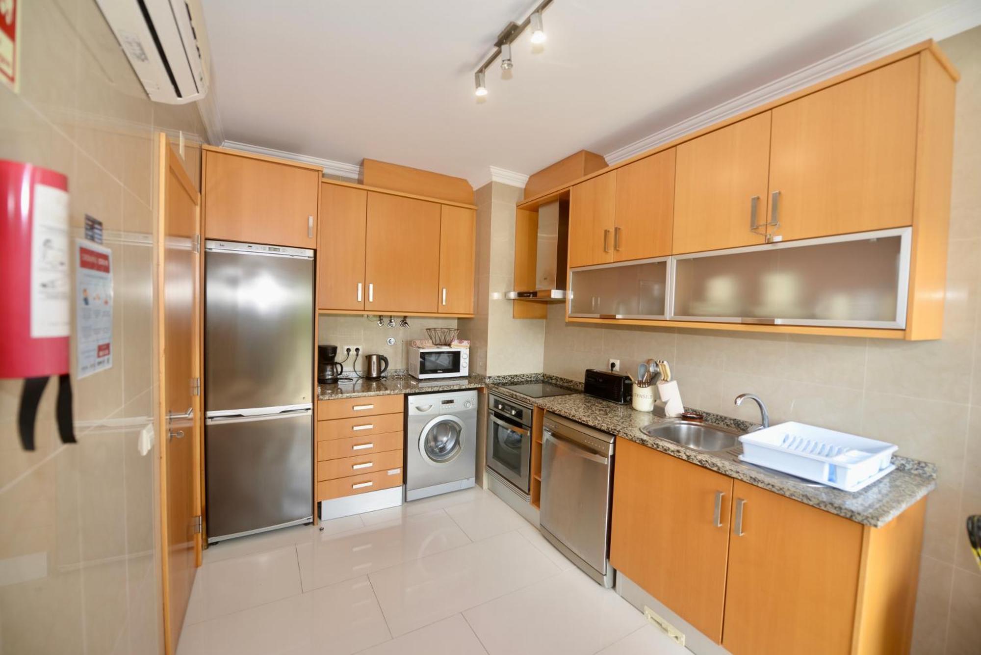 Pebble - 1 Bedroom Apartment Sleeps 5 With Pool & Tennis Court ساو مارتينهو دو بورتو المظهر الخارجي الصورة